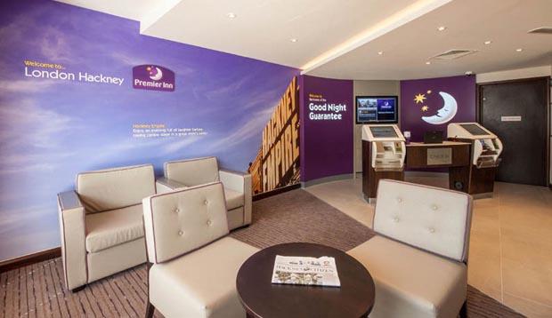 Premier Inn London Hackney ภายนอก รูปภาพ