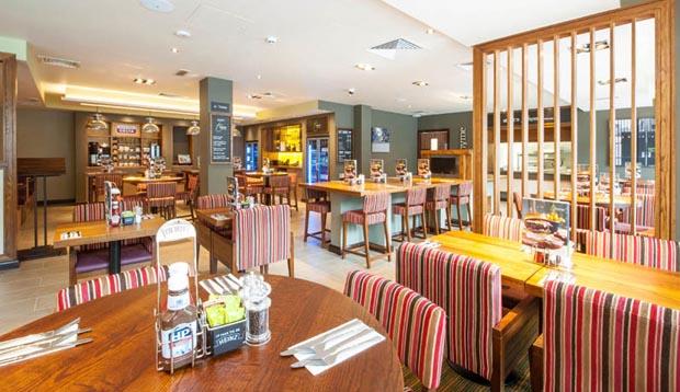 Premier Inn London Hackney ภายนอก รูปภาพ